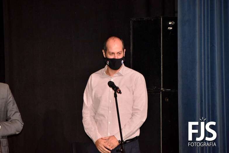 Jesús Suárez, en el momento de ofrecer el dato, esta mañana en el Teatro Municipal de Telde/TA.